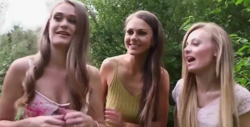Три девушки дрочат член парню порно видео